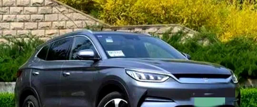 高速上开车，必须注意以下几点1.速度别超过132公里，因为法律规定，超速不足