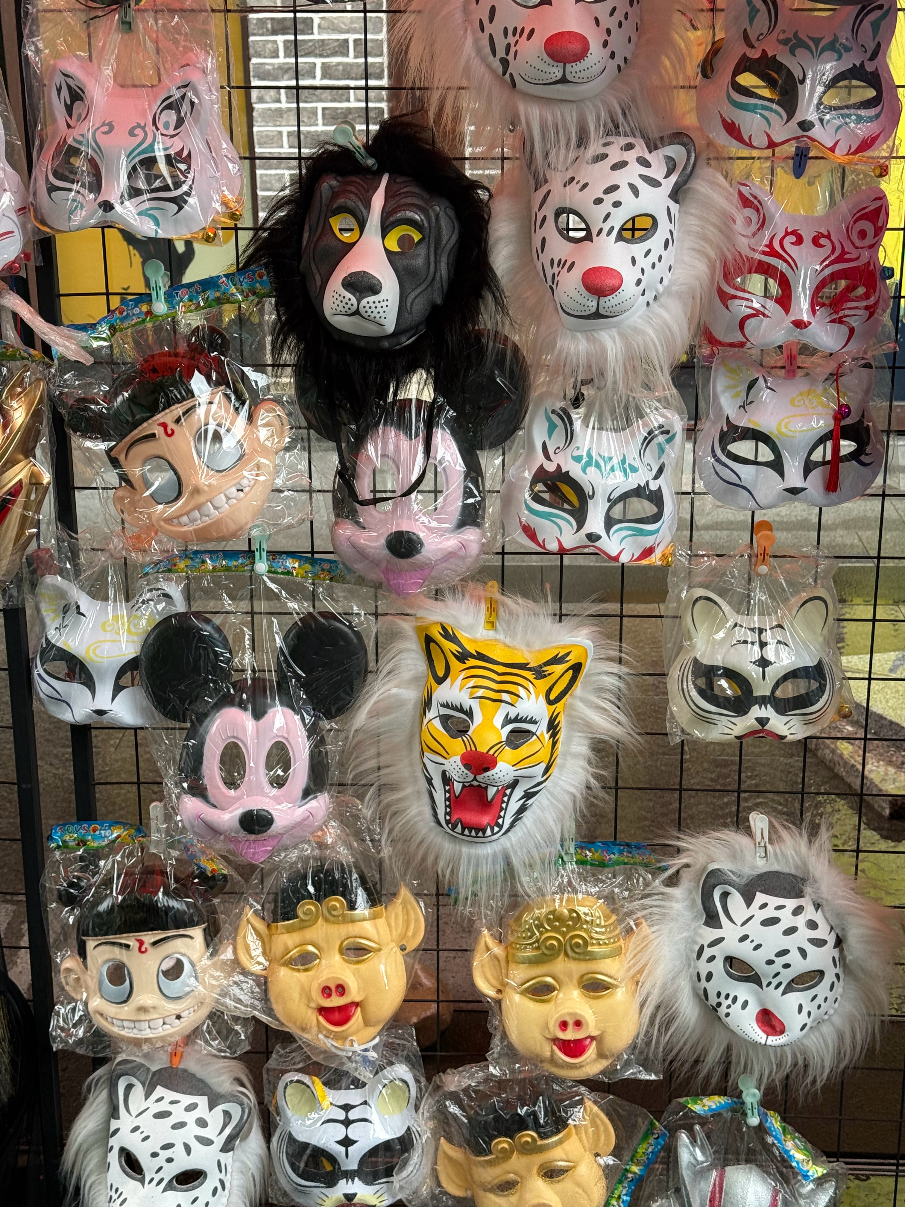 小时候，你会戴哪个？