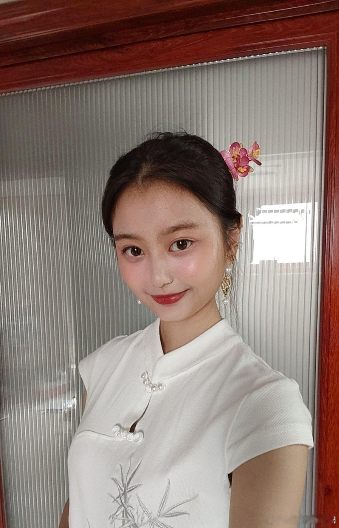 画出人生眼线了[捂脸哭]今日妆容明星同款​​​