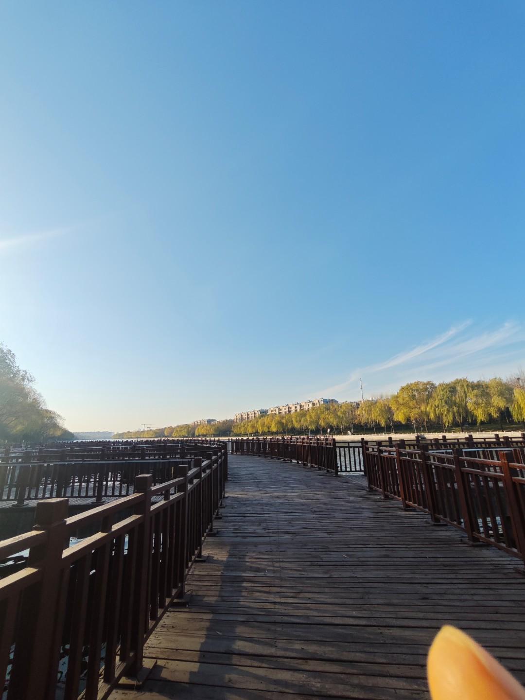 低谷期要乐观——励志人生低谷期如果遇到难事和挫折、烂事、急事，情绪上不要
