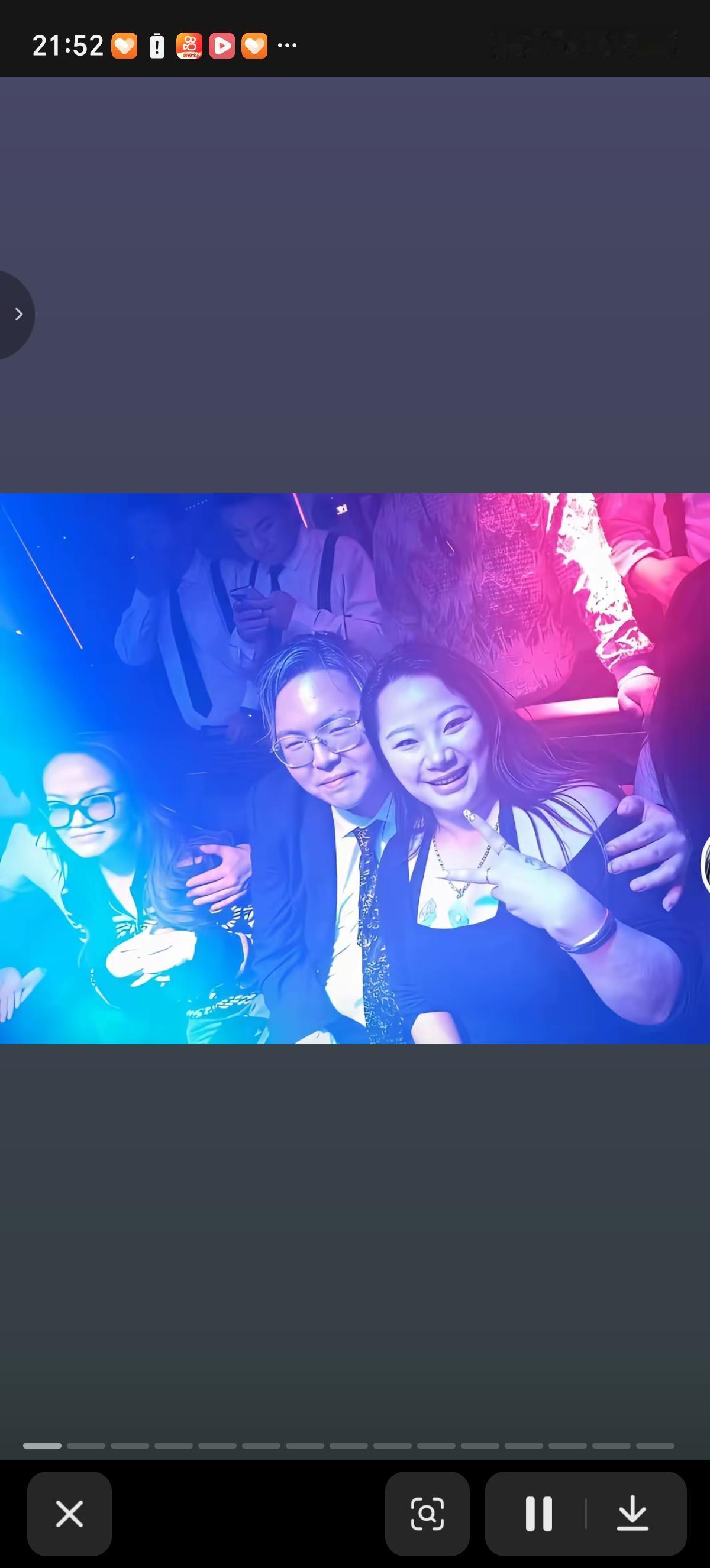 太糟心了！5月9日报道，向佑交往48岁无业女友，对方烟酒不离身还拉他玩资金盘亏数
