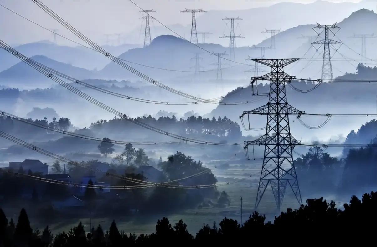 美国兰德公司感慨！中国有特高压线路42条！美国一条也没有。其实，这项技术谁都知道