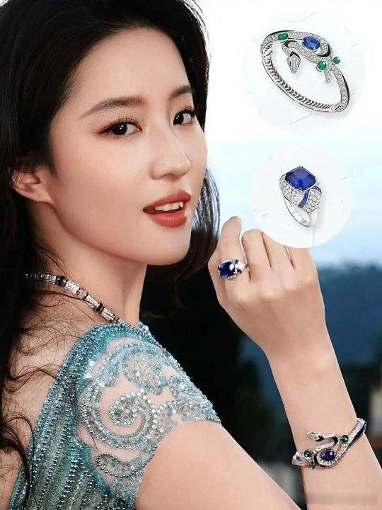 刘亦菲一点法令纹没有犹记得刘亦菲参加宝格丽等品牌活动怼脸拍面中平整、法令纹几乎不