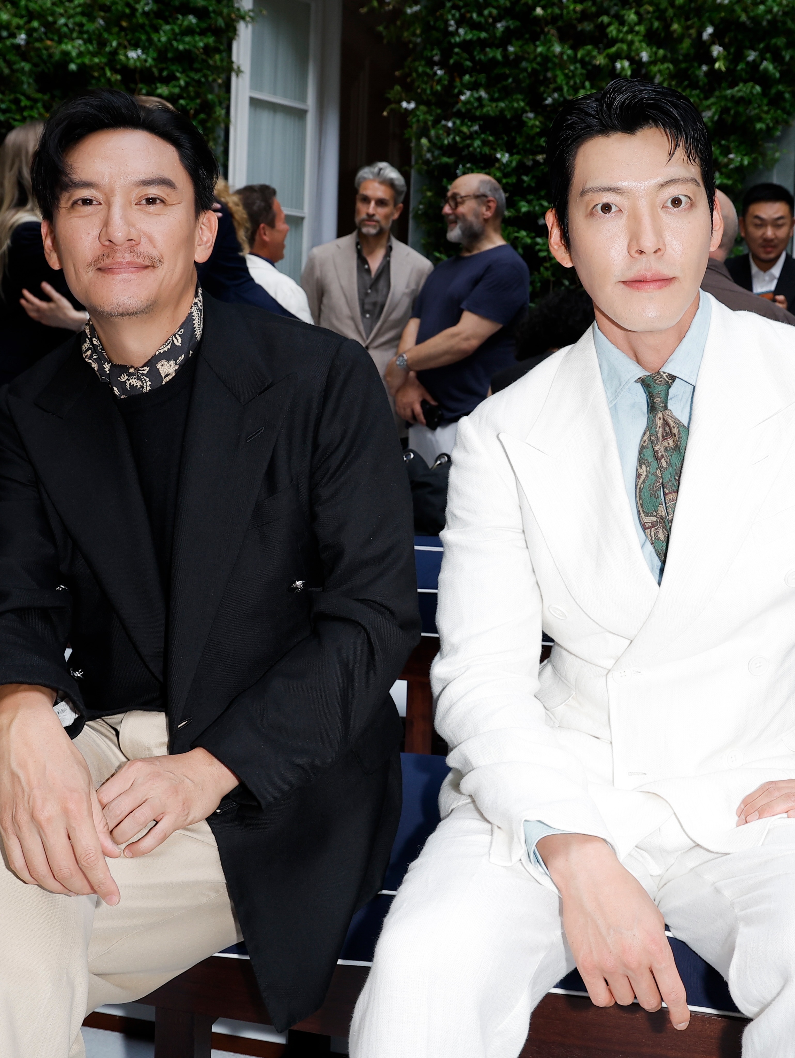 男装周RalphLauren在米兰男装周举办2027春夏大秀，邀请来了全球