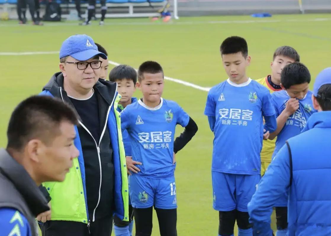 U17国足进决赛董路：我又封神这就是中国人该踢的球踢什么传控5月20日凌晨