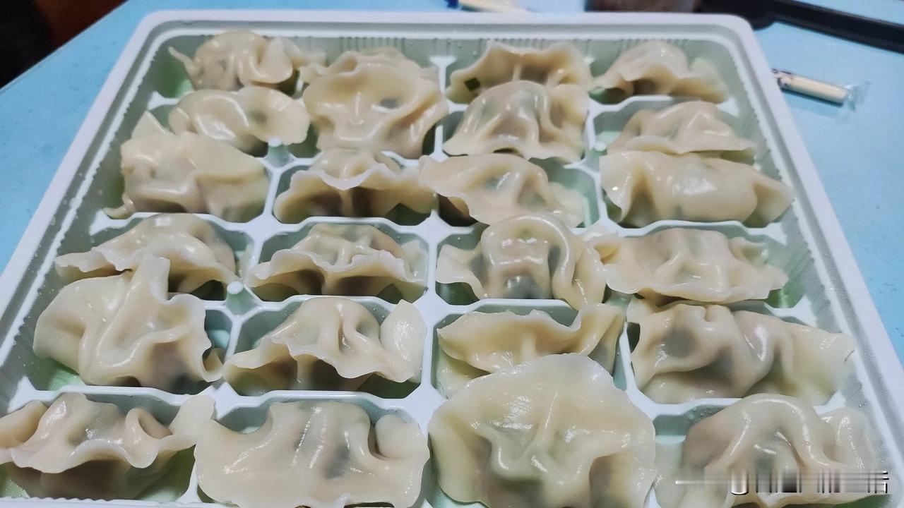 你们的晚餐一般怎么解决？晚上回来有点晚了，心想做饭也得一个多小时，索性就出去