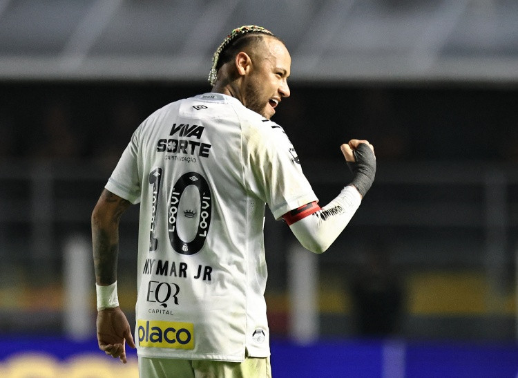 巴媒: 在巴西3-1克罗地亚的比赛中, 许多球迷高喊内马尔名字