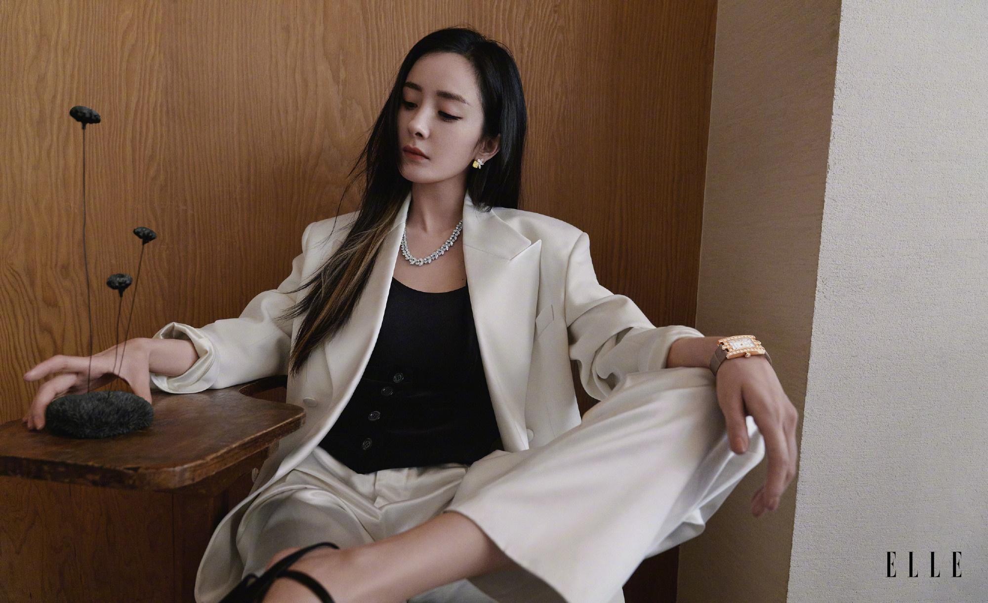 杨幂杨幂0912生日快乐海瑞温斯顿高级珠宝，随便一戴都好美！