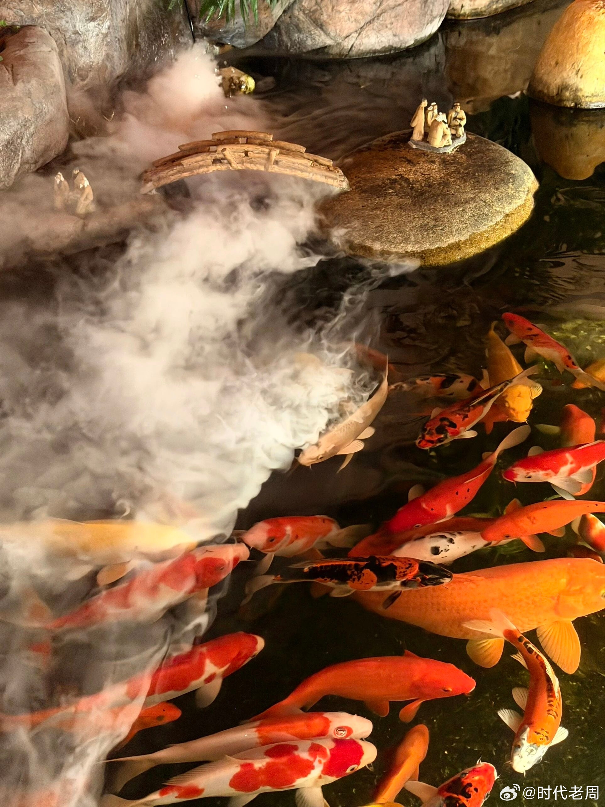 白居易在官场上的收入，也是他财富的重要来源。白居易做官很勤勉，仕途总体看较顺利，