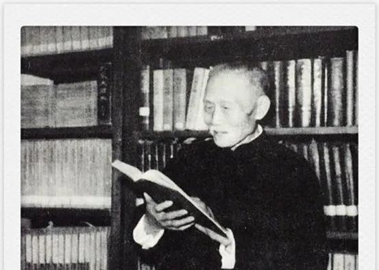 毛泽东恩师徐特立，长征中最年长战士，毛泽东亲自操办他六十岁生日宴席，背后故事感人