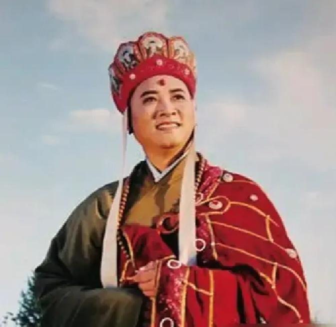 1990年他果断放下巅峰剧本，如今才看懂这盘大棋九十年代初影视圈正热，片约不断