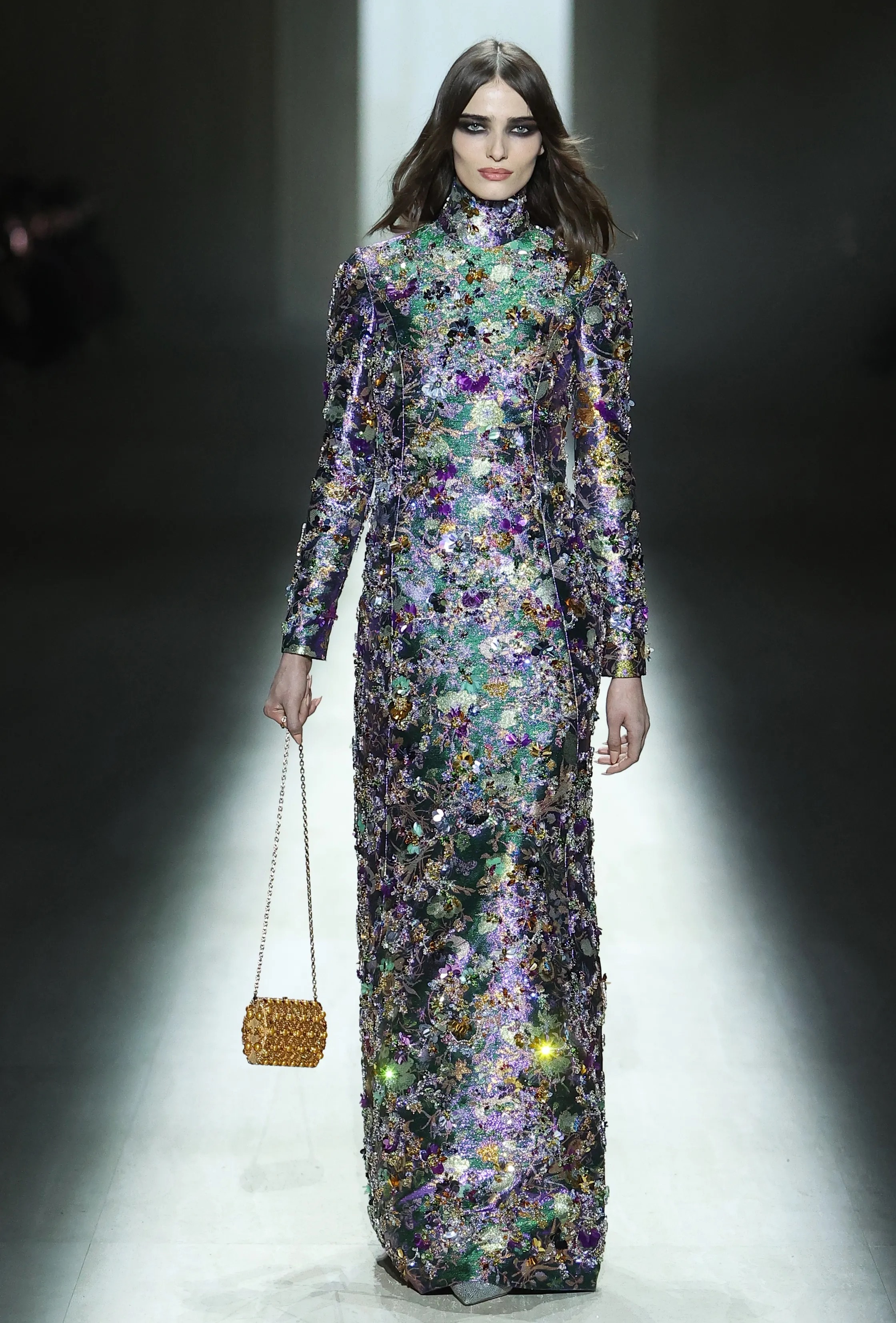 Demna开启Gucci全新时代Demna的Gucci首秀，最颠覆的地方，