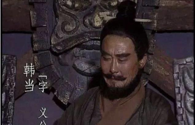 三国时代，魏、蜀、吴三国，都有叛徒，而且，叛变的人情况各不相同。有的是父亲是忠