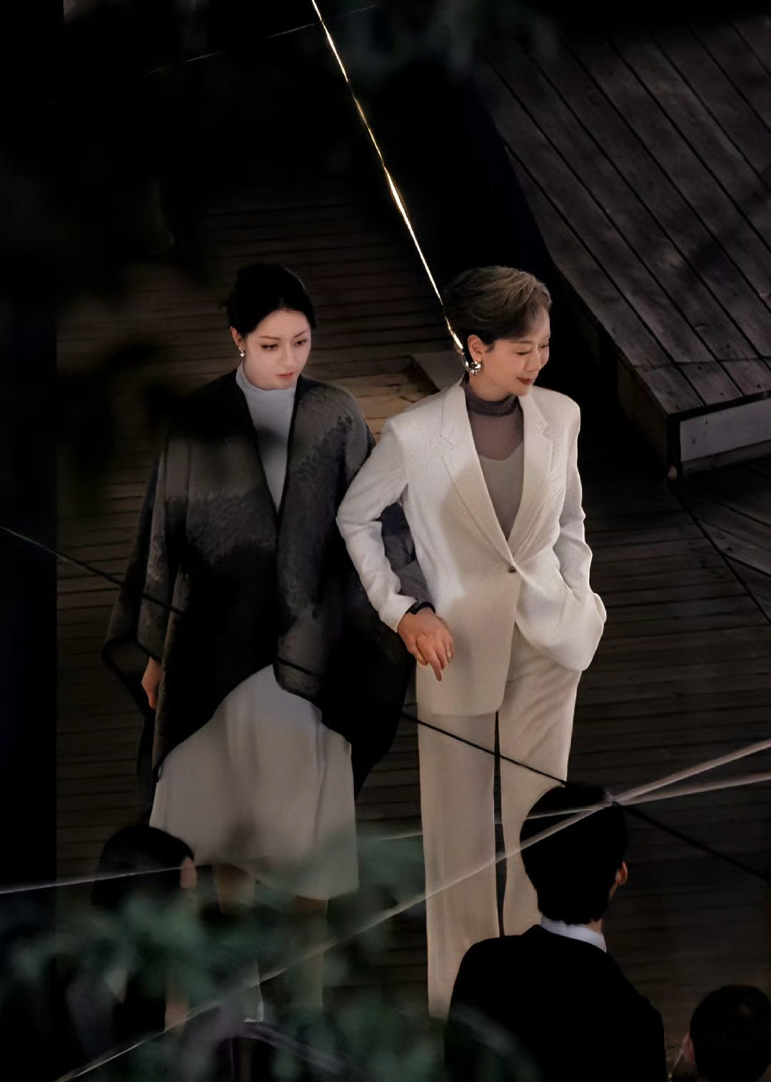 叶童姐气场太强了，往那儿一站就是女主风范​​​