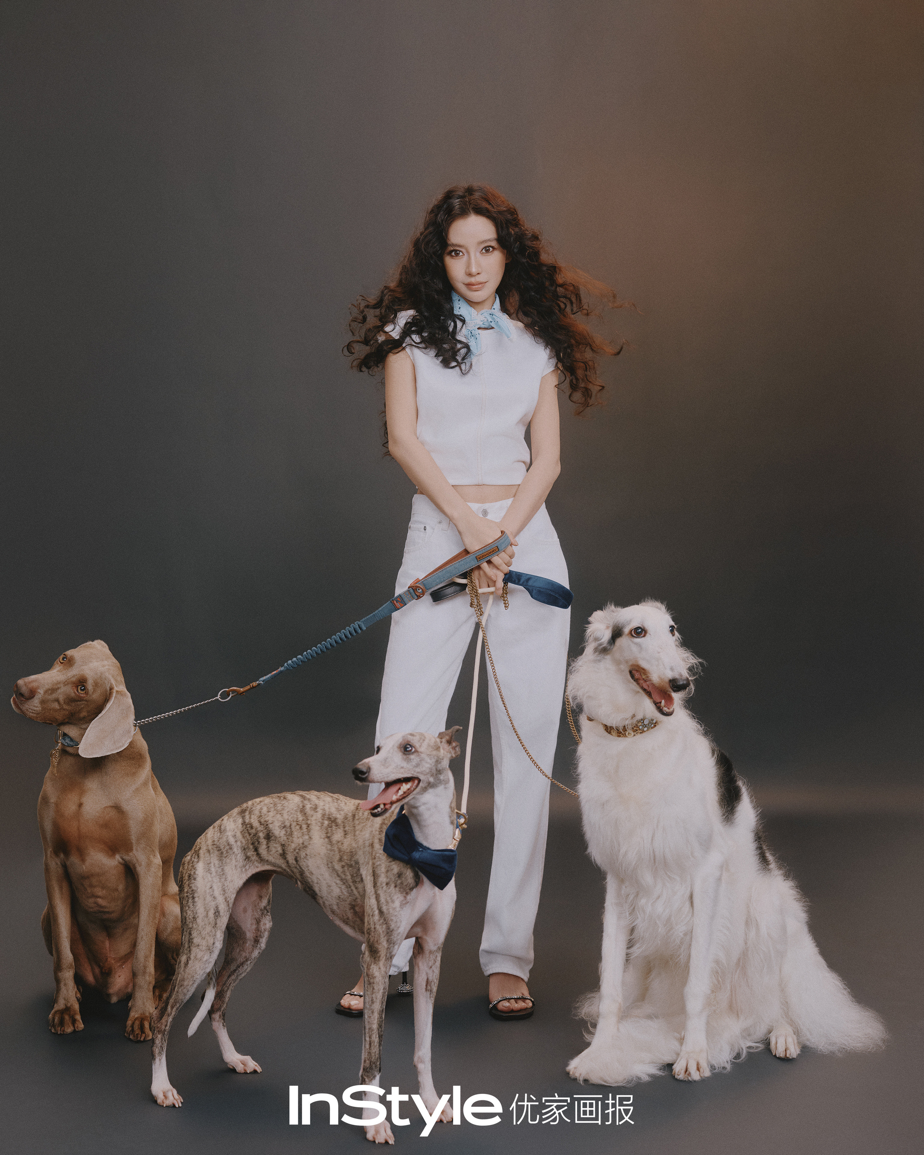 Angelababy登上《InStyle优家画报》新期封面，从四月到七月，每个月