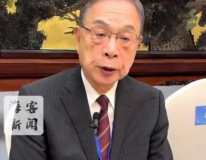 我们和好吧！中国刚约见驻日公使，日本前大使就说“中国无限接近超级大国！”因为日