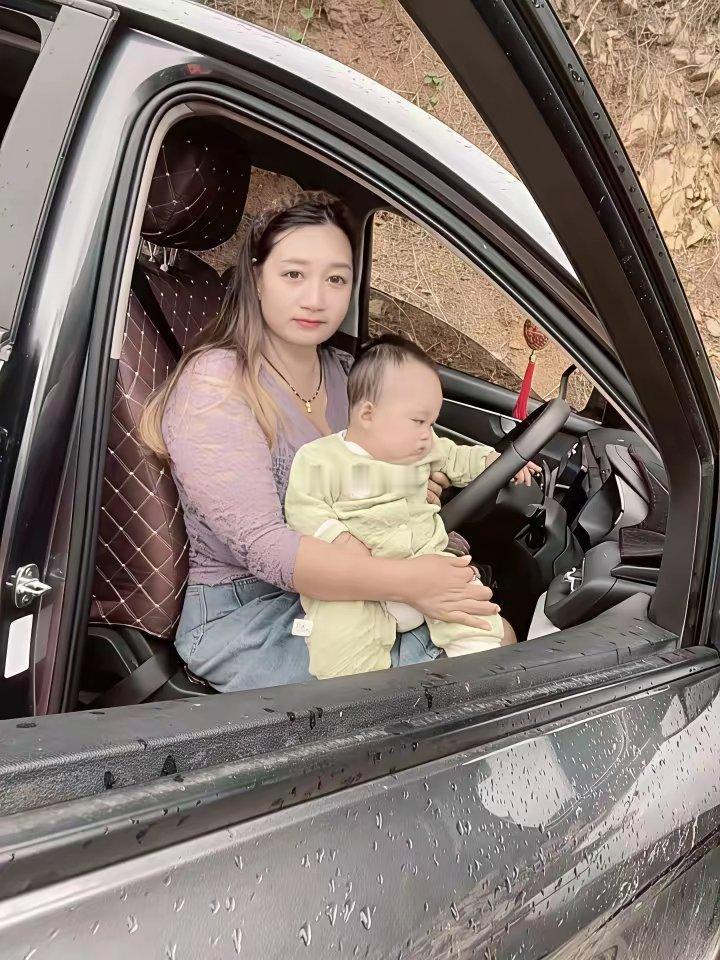 我有儿子，有车就是缺个老公