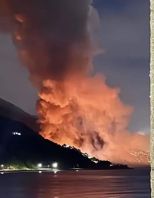 据新华社记者现场发回的报道，黎巴嫩安全部门和消息人士告诉新华社记者，在三日早上，