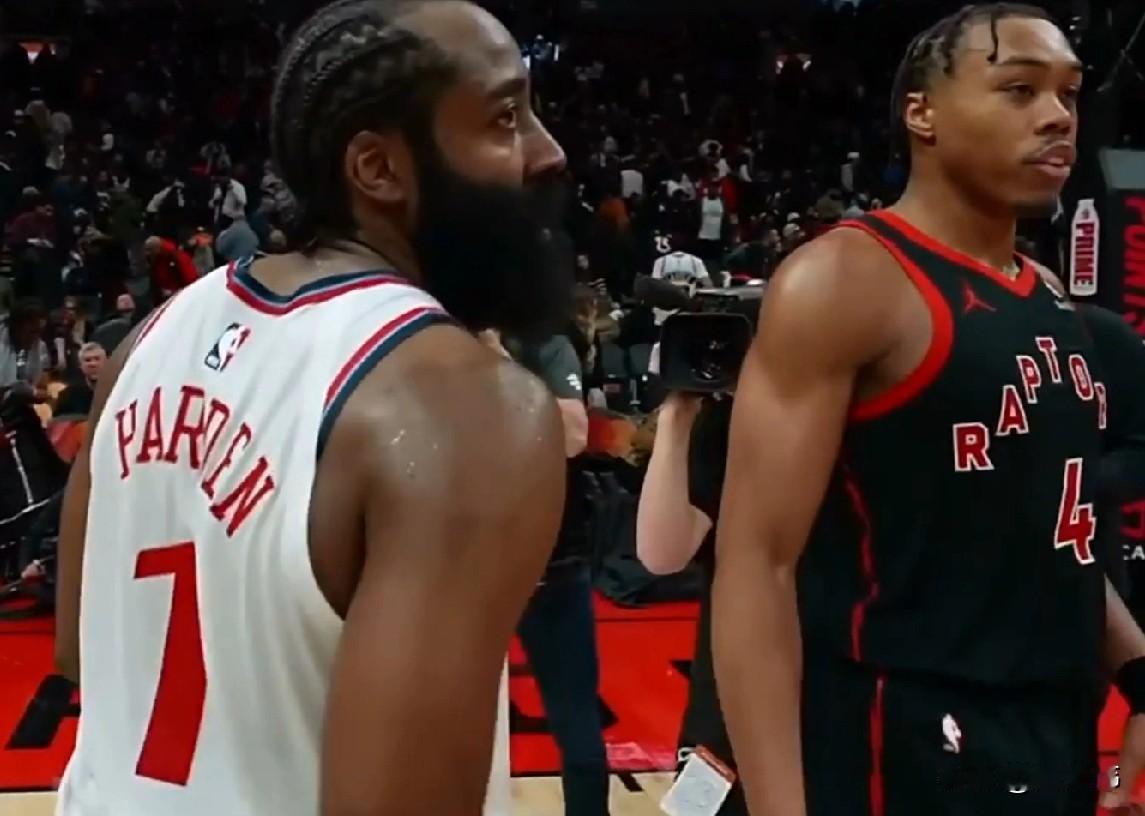 赢得认可！巴恩斯谈哈登：“我必须承认哈登的出色。”“特别是到了关键时刻。