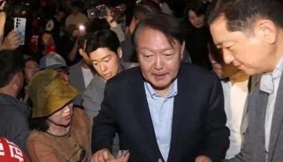 尹锡悦睡不着了这下尹锡悦真的是要失眠了，因为李在明最终成功当选第21届韩国总统