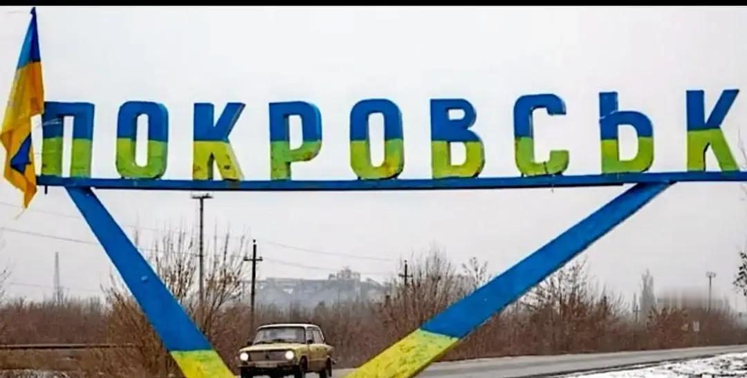 一个名字，真的能决定一座城的命运。尤其当这个名字叫“红军城”的时候。很多人