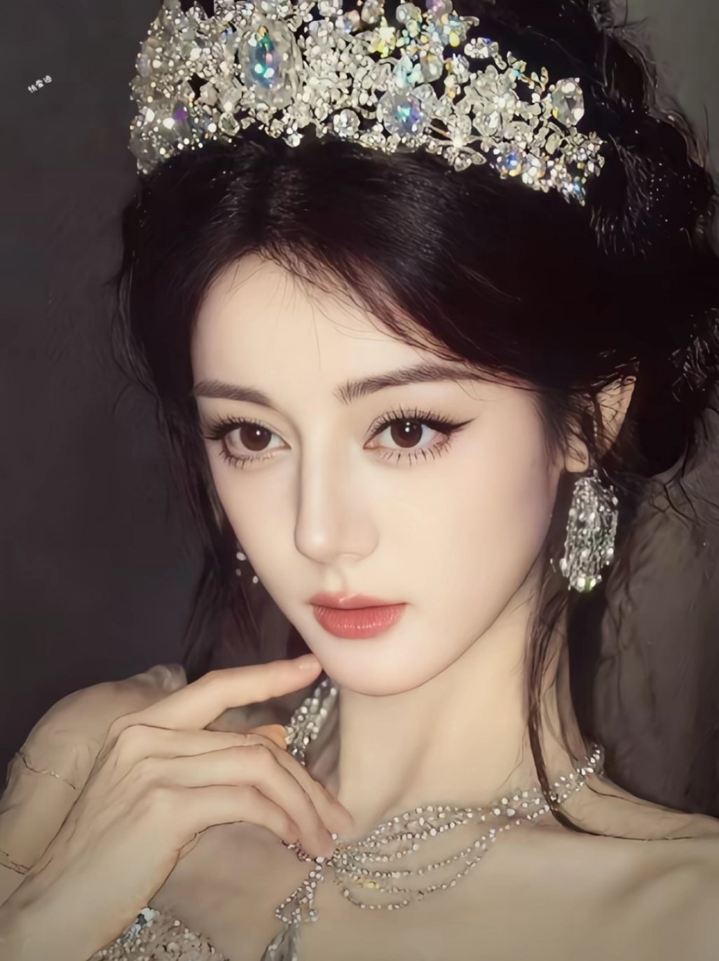 【迪丽热巴】她的美丽比世界上最璀璨的火彩更耀眼cr：九日杂货铺｜不是ai是p图