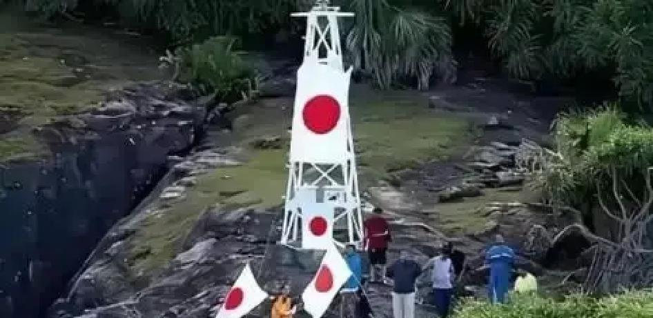 钓鱼岛明明是中国的，岛上杵着日本右翼建的灯塔，为啥咱们一直不派人拆掉？真相远没那