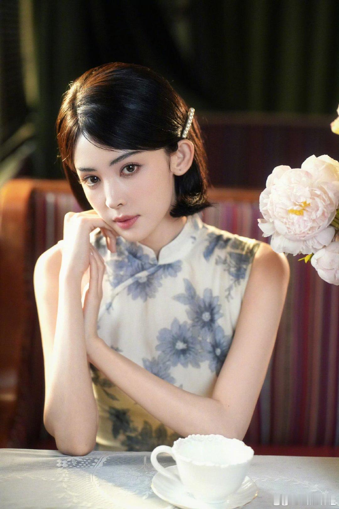 娜扎想尝试寸头就喜欢娜扎这种说想试就敢说的性格，寸头安排上了记得第一时间发出来