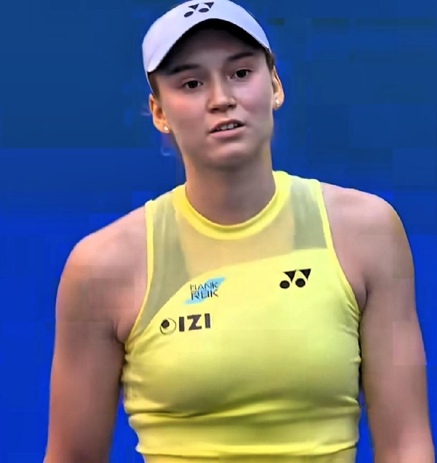 拂晓，美网2号种子莱巴金娜2-0（6-1，6-4）横扫日本选手大坂直美，职业生涯