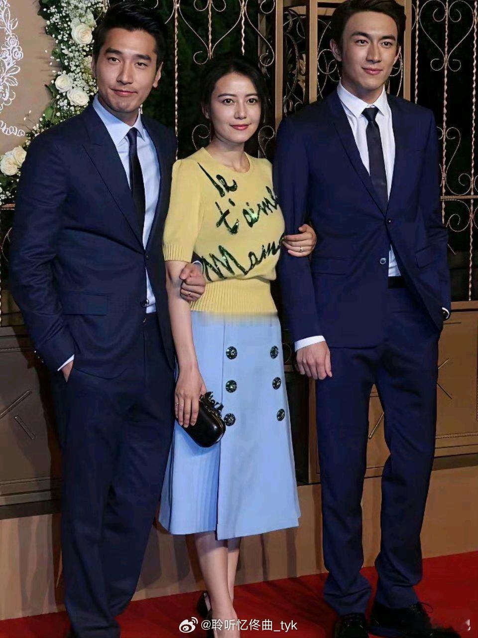 当年他们三人一起参加黄晓明的婚礼，真的太逗了！