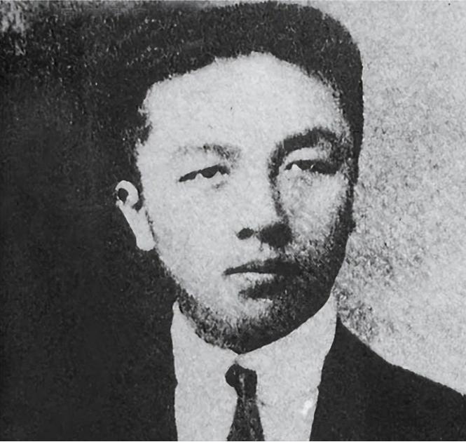 1916年，著名教育家、北大教授刘半农的妻子生下了一个女儿，得知是女儿后，刘半农