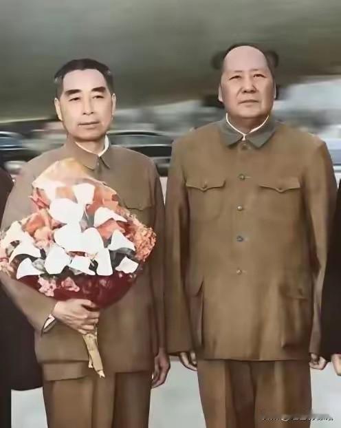 致敬世界伟人毛主席，周总理！[赞][赞][赞][赞][赞][赞]