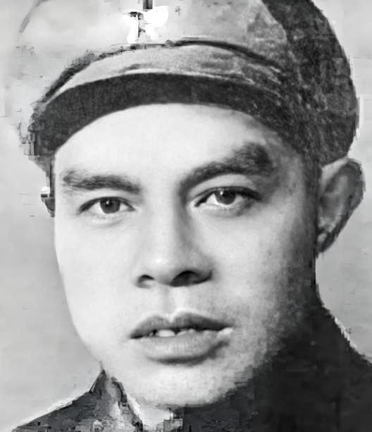 1952年1月15日，沈阳冬夜酷寒，东北工业部副部长兼军工局局长乐少华，在寓所内
