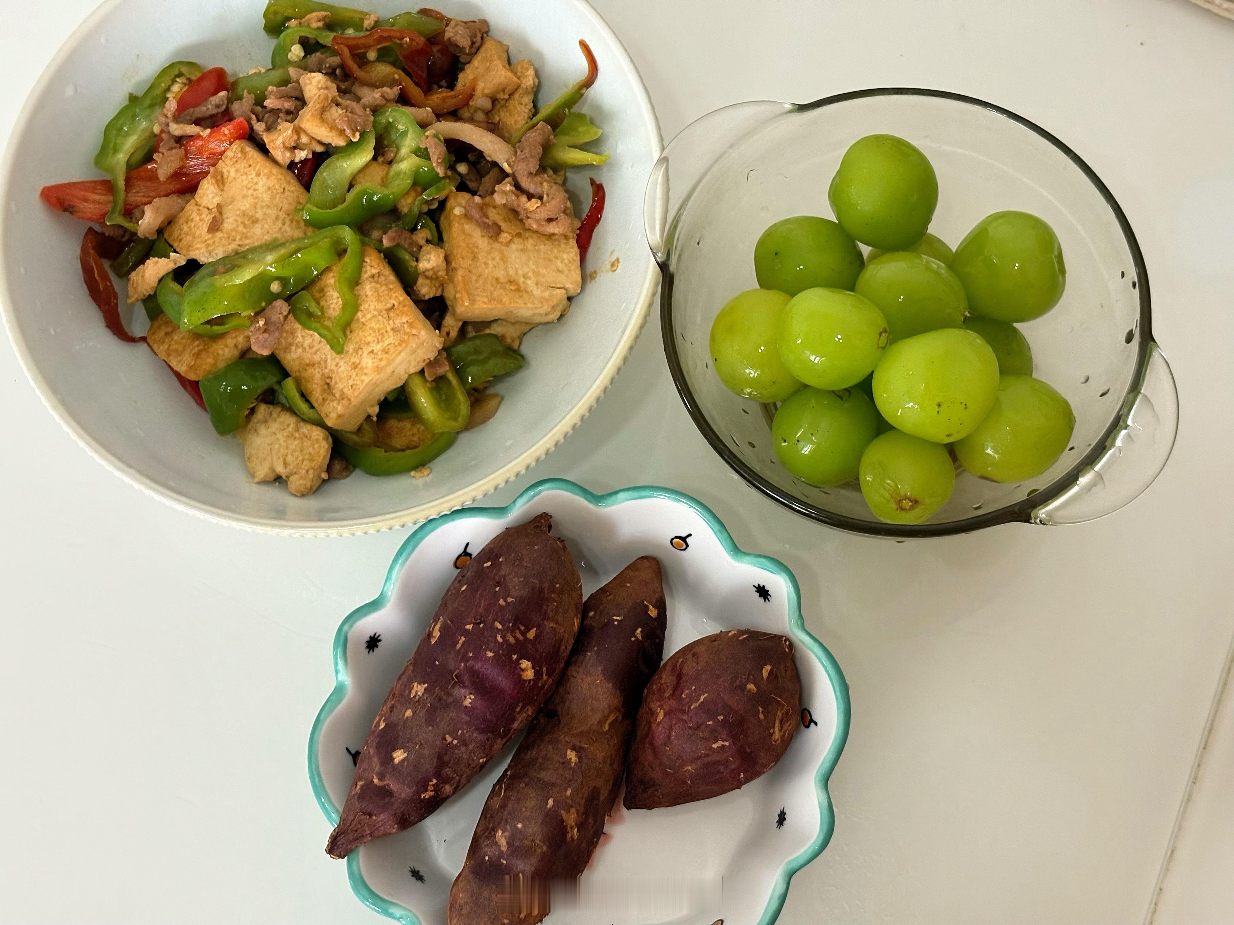 嘿嘿我一个人的午饭[大笑]​​​