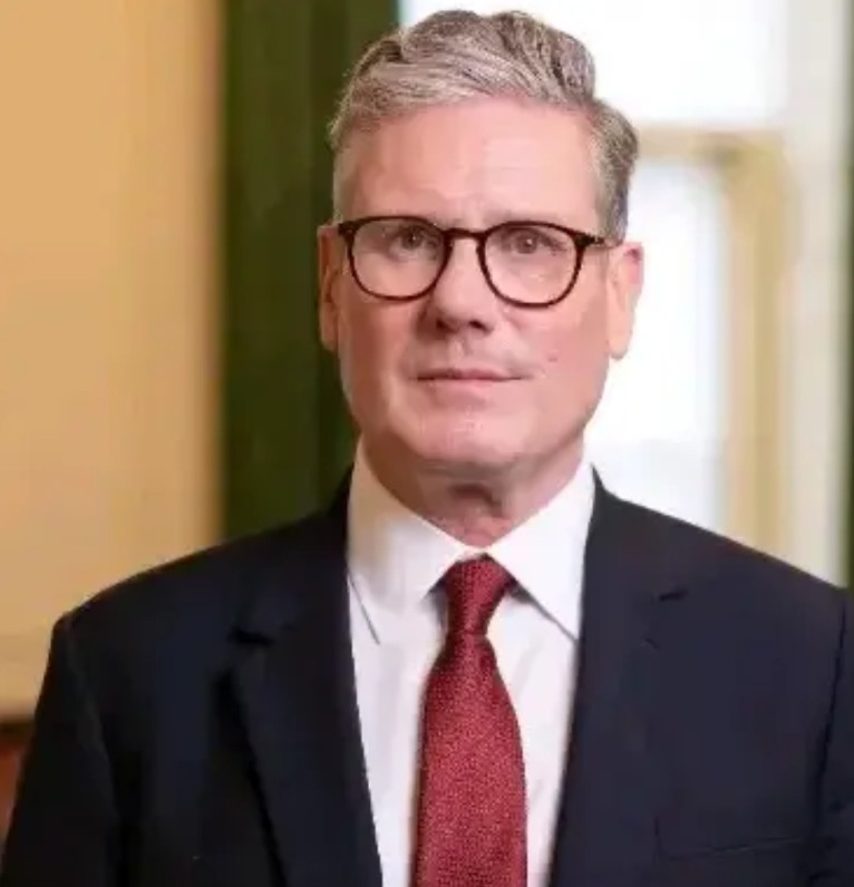 英国可能要变！英国继去年10月外长拉米访华后，今年1月又派财政部长里夫斯带领金融