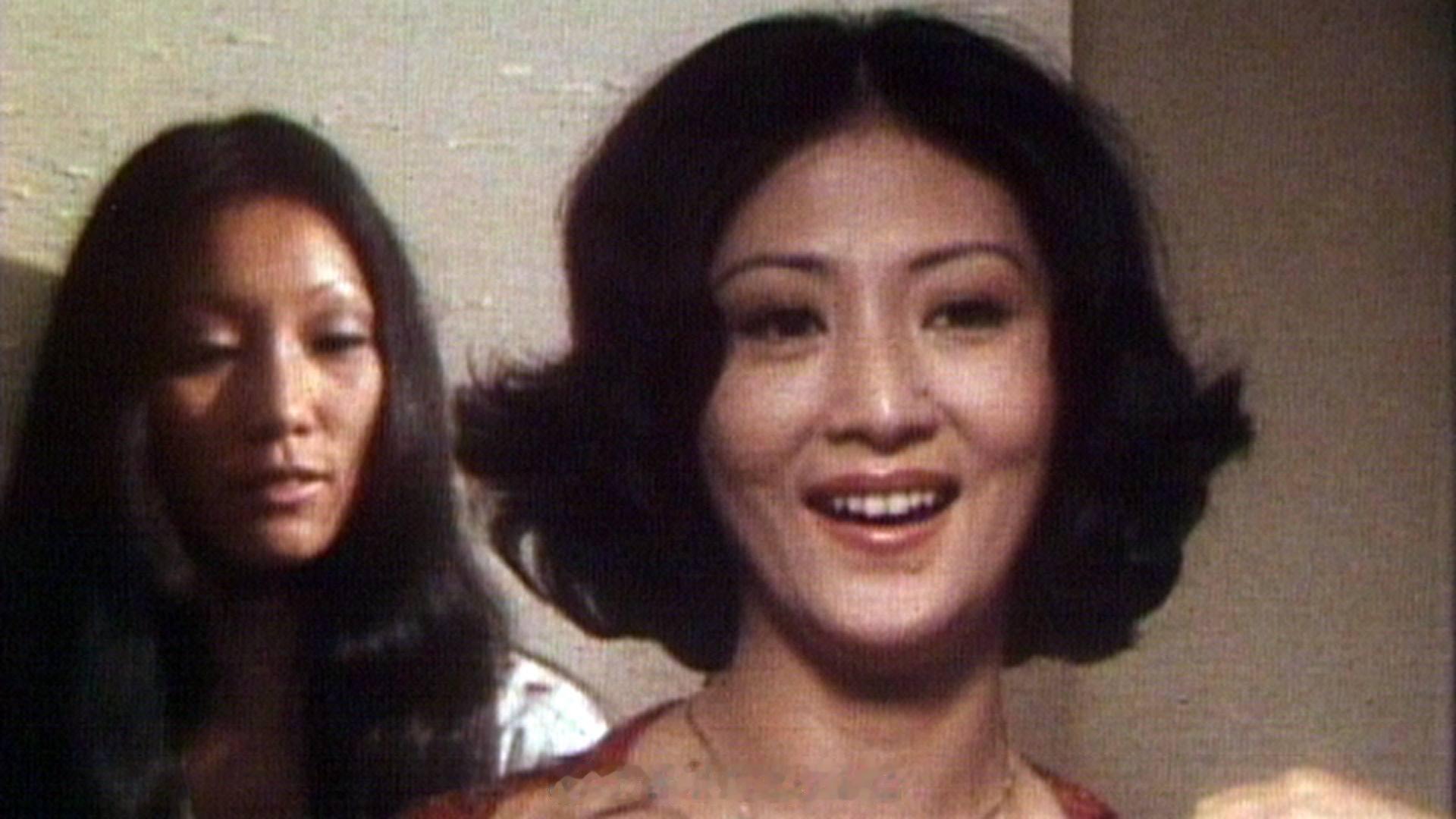 苗金凤两段婚姻皆离婚收场，一婚嫁影视伯乐大20岁，二婚嫁澳洲医生仅维持两年60年