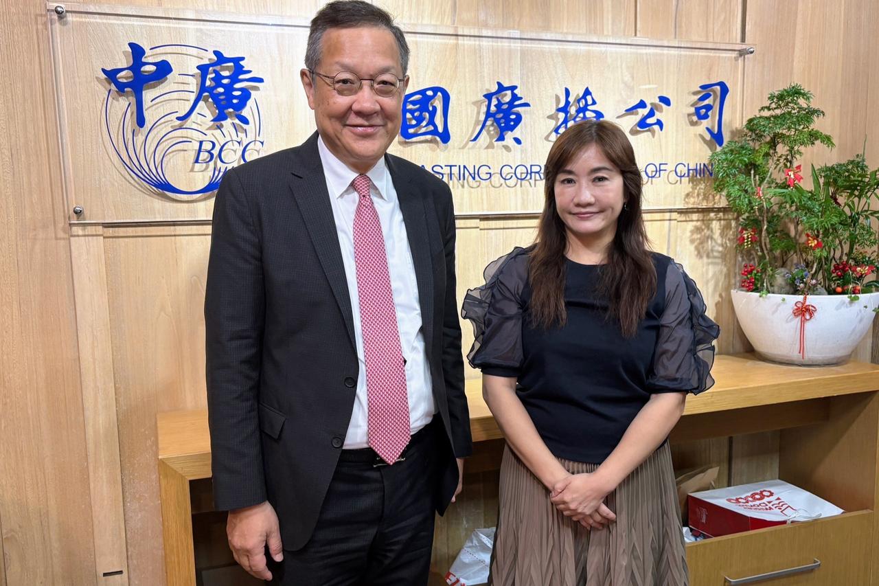 韩国瑜惊天一怒震撼政坛　介文汲喊话国民党中央介入协调梅花新闻网简立欣/台北
