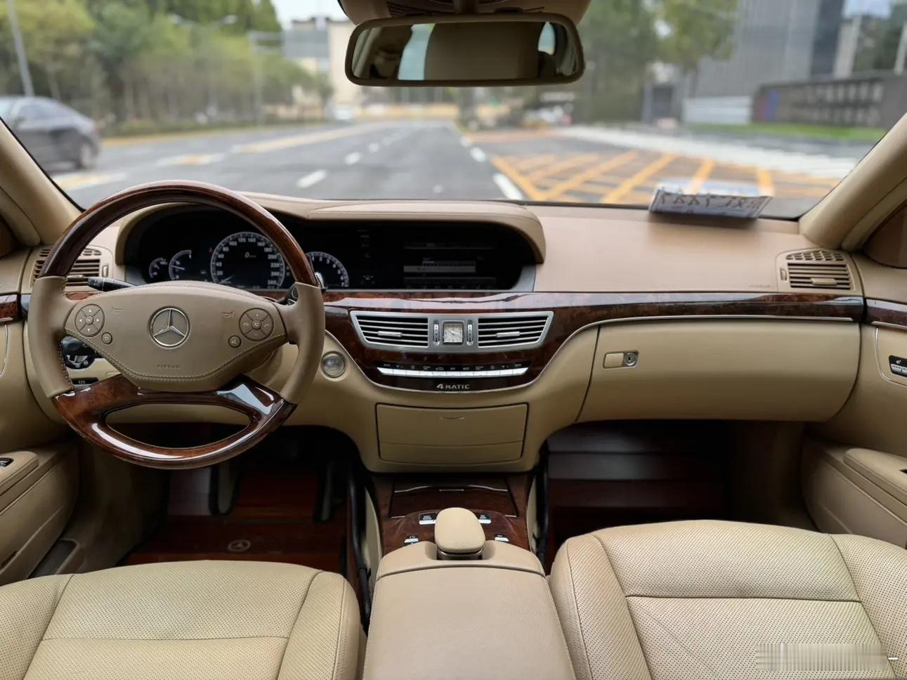 最近看这种老钱风越来越顺眼，咋整滴这是