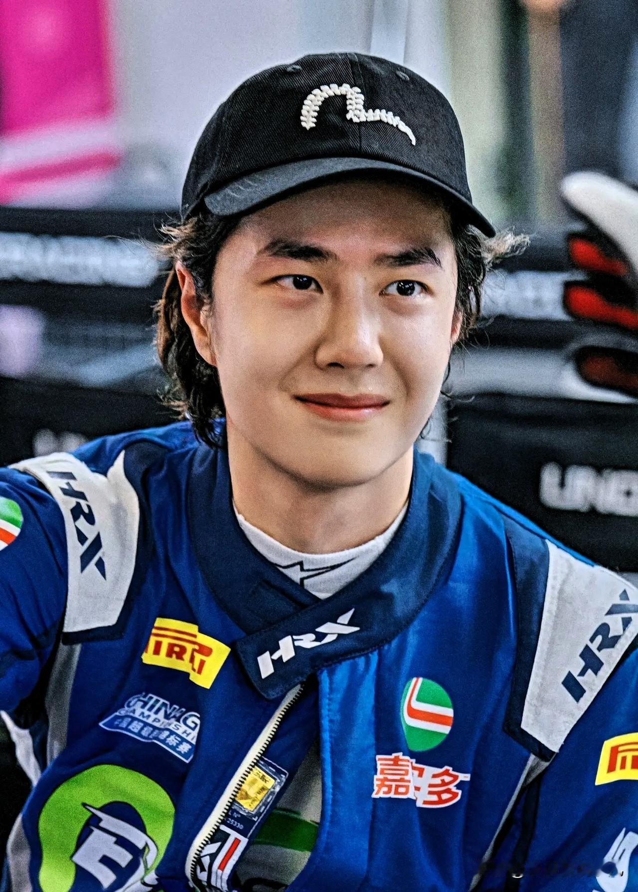 一觉睡醒，估计全国人民都知道了，28岁的王一博又有新综艺《探索新境2》要