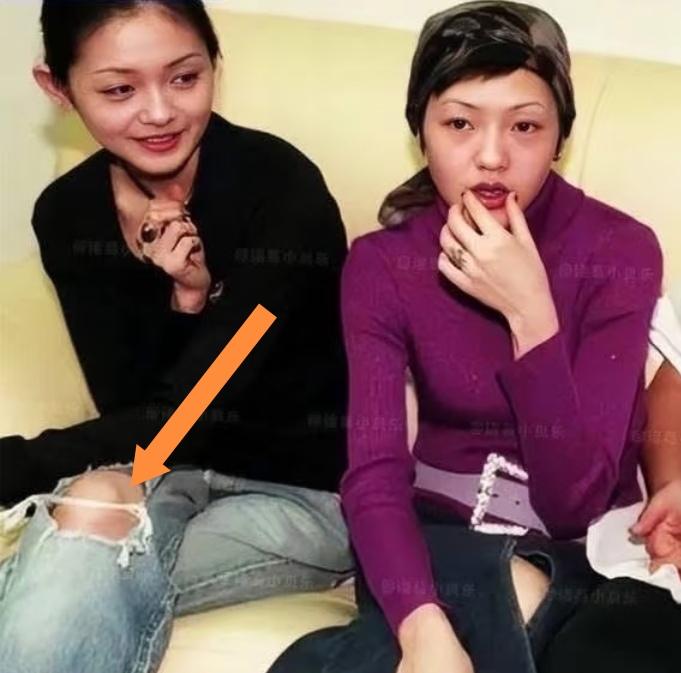  大S早期的穿衣风格真的又敢又有个性，什么风格都敢大胆尝试。温柔淑女、甜美文静