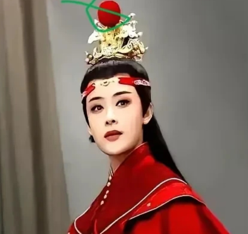 其实陈丽君现在才塌房，已经算很不错了！大家也不想一想，13岁越剧。她相当于只有