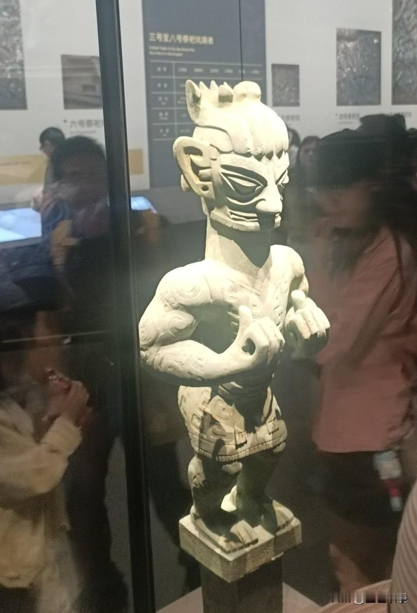 我有一个同事，他说话总是带着脏字，一句话里脏话占一多半。比如，每次说话，开头都是