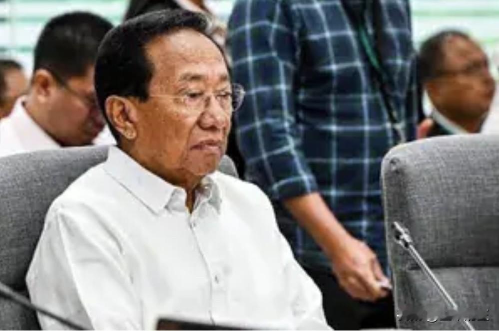 周三，菲律宾参议员晶戈伊·埃斯特拉达的律师团队再次敦促菲律宾反贪法庭驳回检方的动
