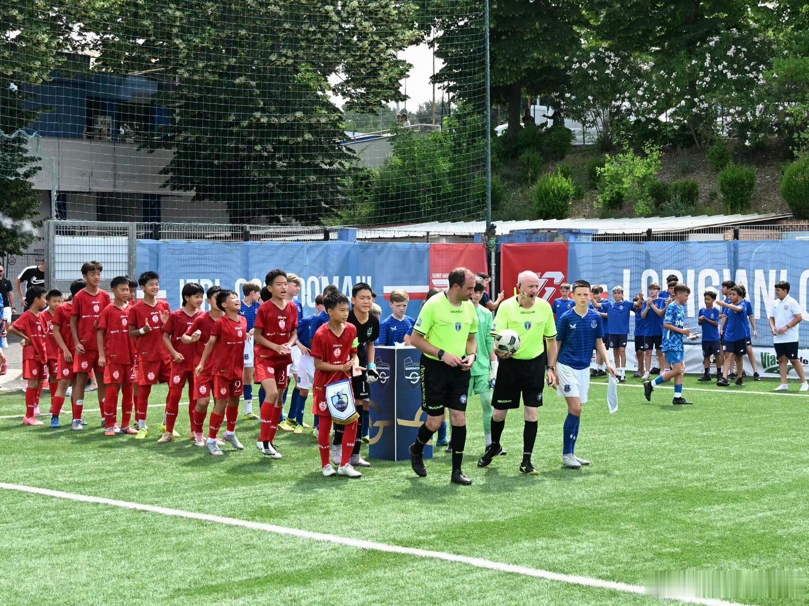 6月2日中国足球小将在意大利SIGISMONDI杯拿下冠军，淘汰赛接连挑落佛罗伦