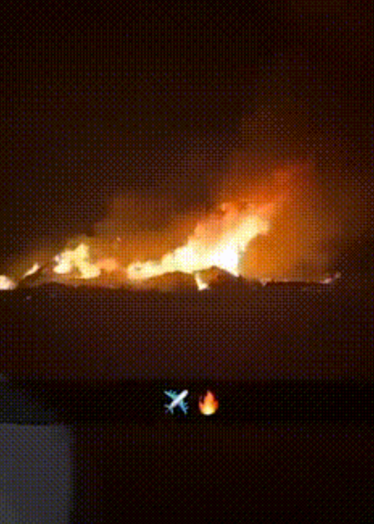 克什米尔地区的民众拍摄到了印度空军失事战机的残骸，从画面中难以分辨这到底是法国的