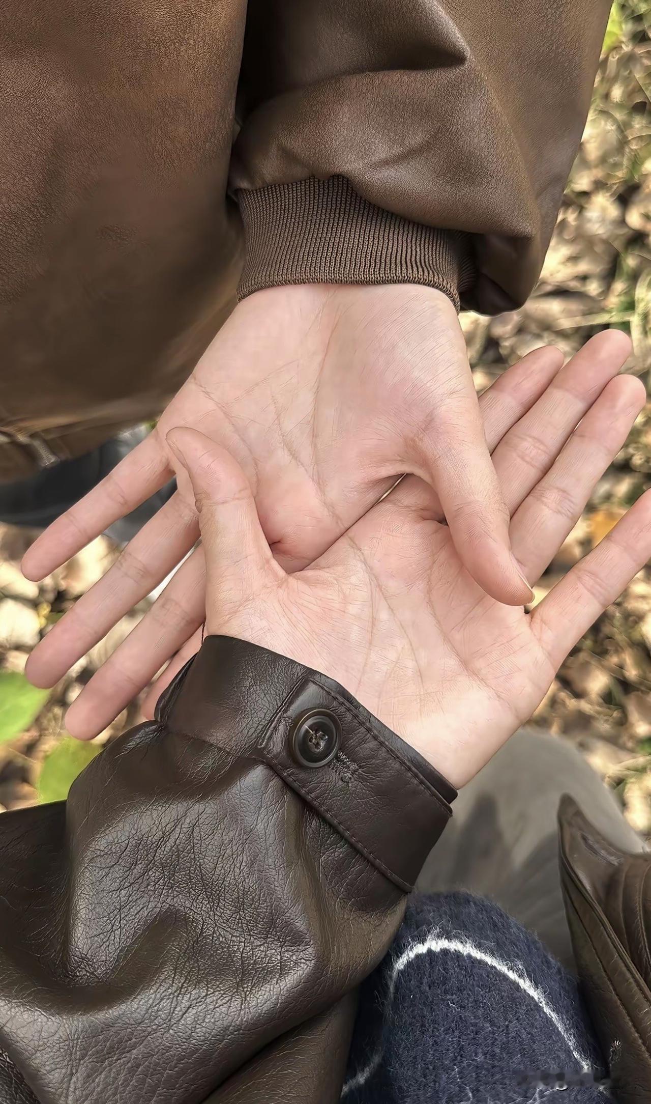 新思维：人生没有真相，只有视角。兄弟姐妹，你为何纠结？何必纠结？请结束纠结！