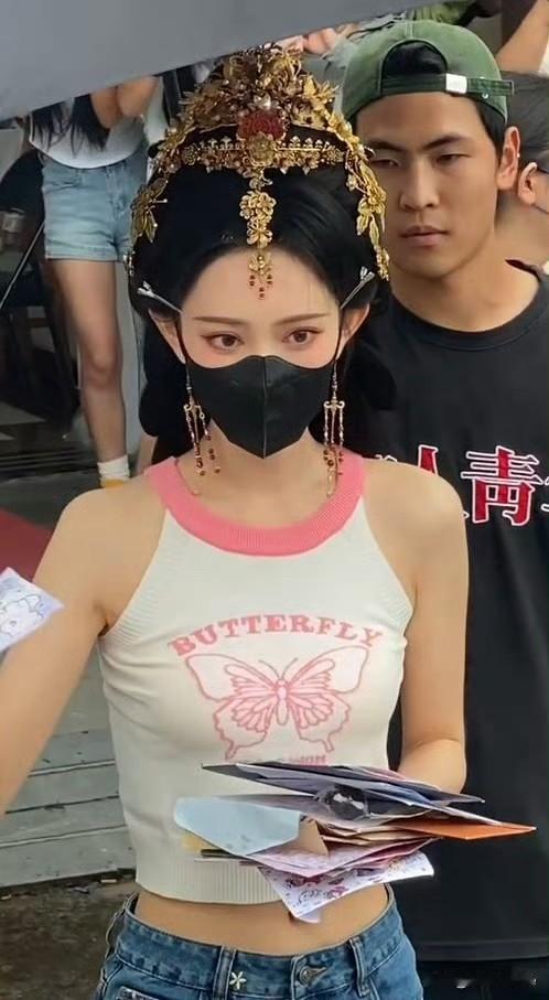 1月23日，孟子义何与《百花杀》6月播出，待到秋来九月八，我花开后百花杀！这部