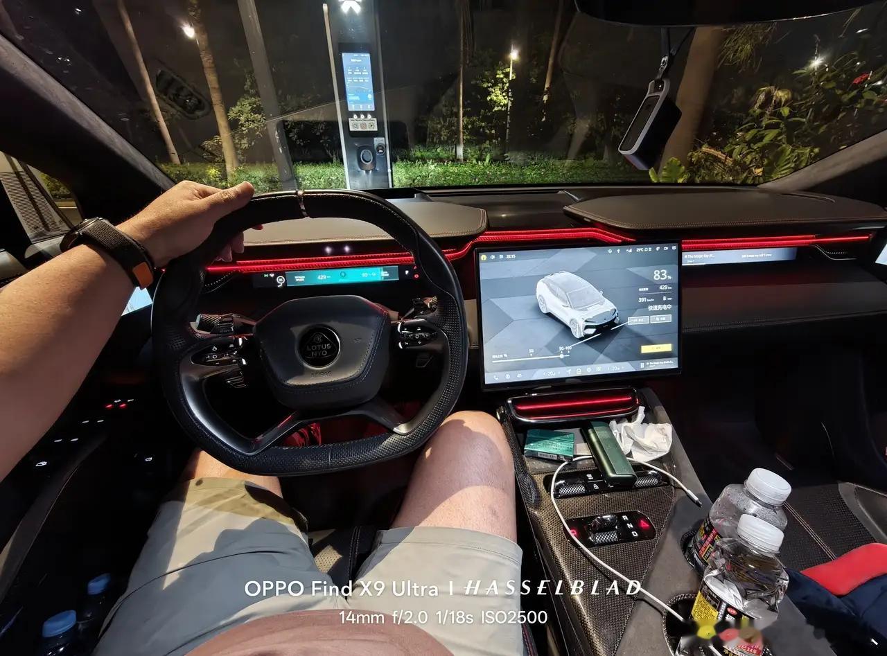 终身免费充电是真的香！更别说那些能终身免费换电的蔚来车友了，那简直是人生赢家，感
