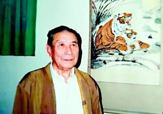 1939年，山东有个大地主，叫宗子敬。他家后院的地窖里，藏着个能让两千鬼子当场傻