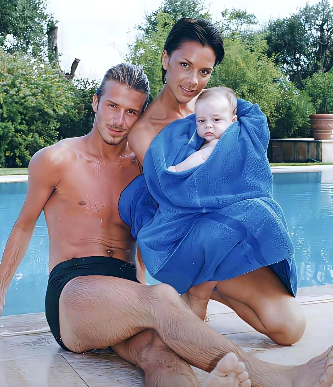 贝克汉姆家最大的审美谜团，藏在儿子身上。你看布鲁克林小时候的照片，遗传了父亲的